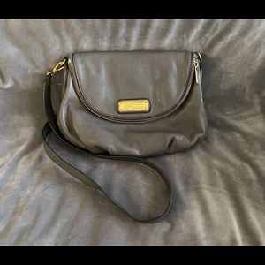 marc by marc jacobs natasha crossbody bag grey